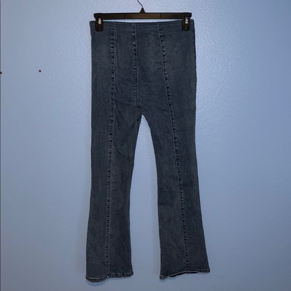 We the Free Flare Pull On Front Seam Jeans - size 28. K - Picture 5 of 5